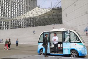 navettes autonomes à Paris la Défense